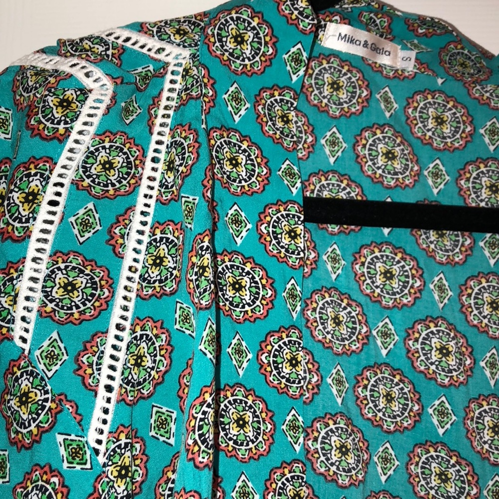 LF Patterned Kimono - Picture 2 of 3